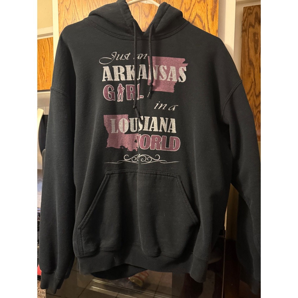 Gildan Arkansas Girl Louisiana‎ World Black Hoodie Sweatshirt Large Graphic